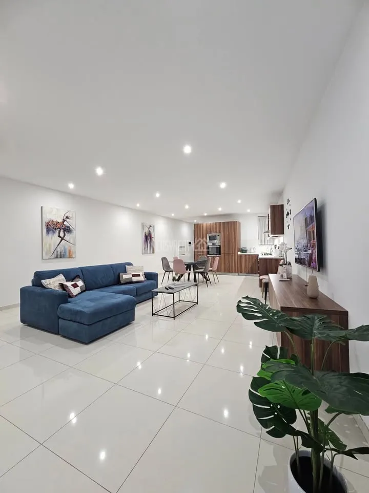 3-Bedroom Apartment for Rent – Qawra