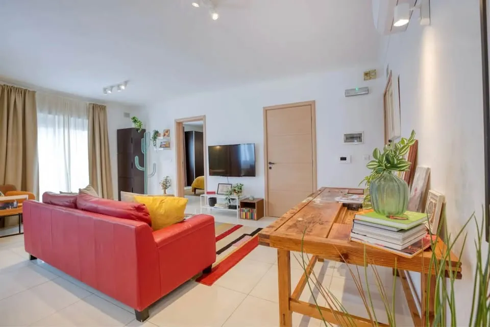 Beautifully renovated 1 bedroom apartment in Bahar ic Caghaq