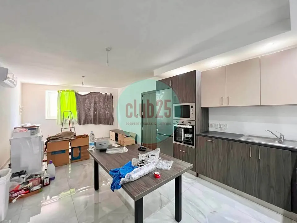 PAOLA ✨ Brand New 3-Bedroom Maisonette with Spacious Backyard