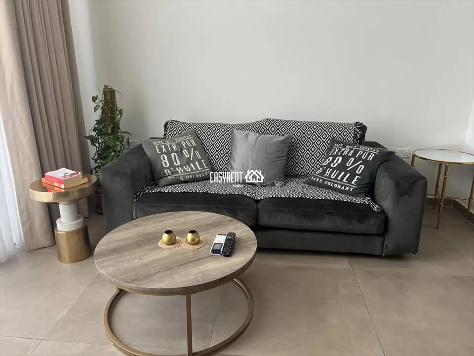 1-Bedroom Penthouse for Rent – Sliema