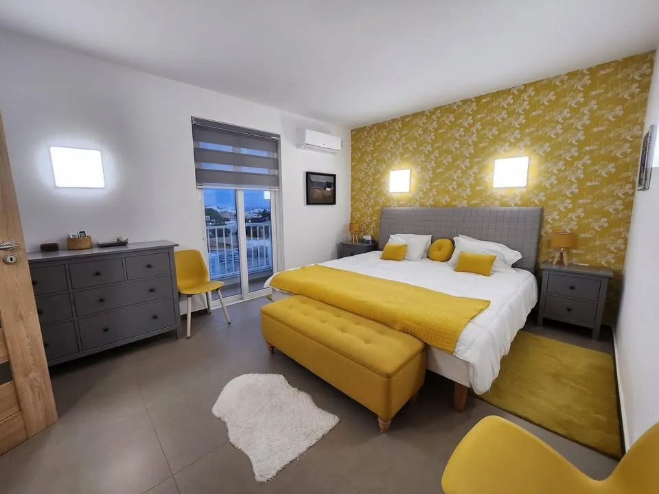 Stunning Duplex Penthouse with Private Jacuzzi in Swieqi