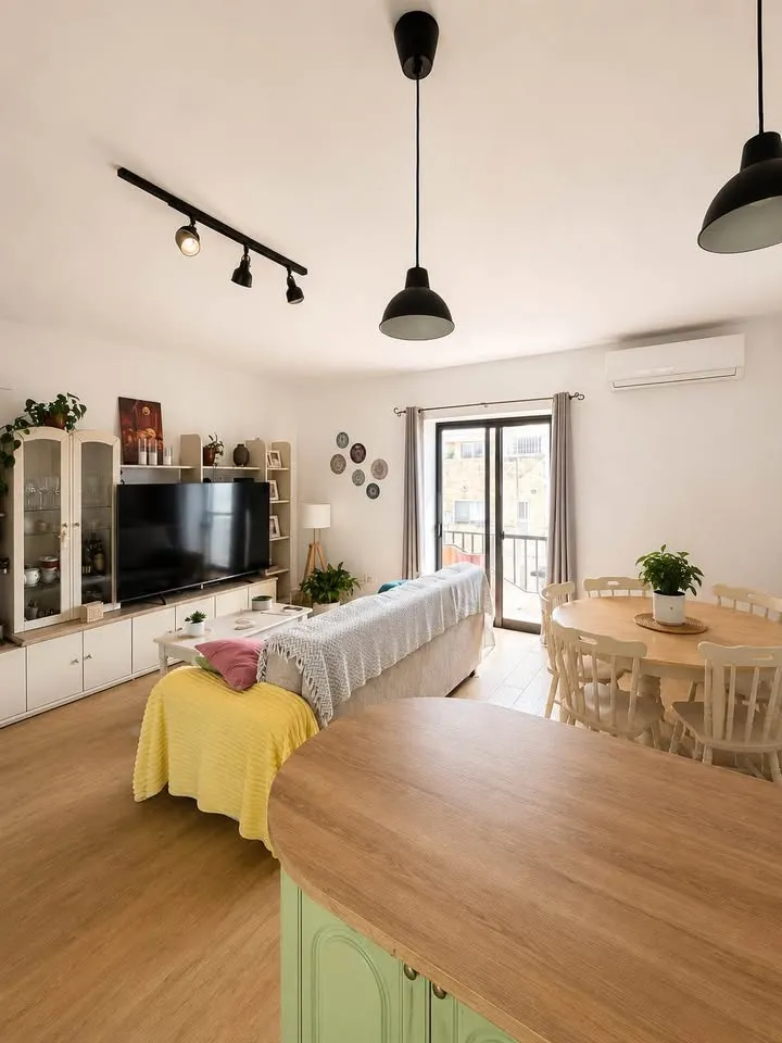 Three bedroom apartment in Salina