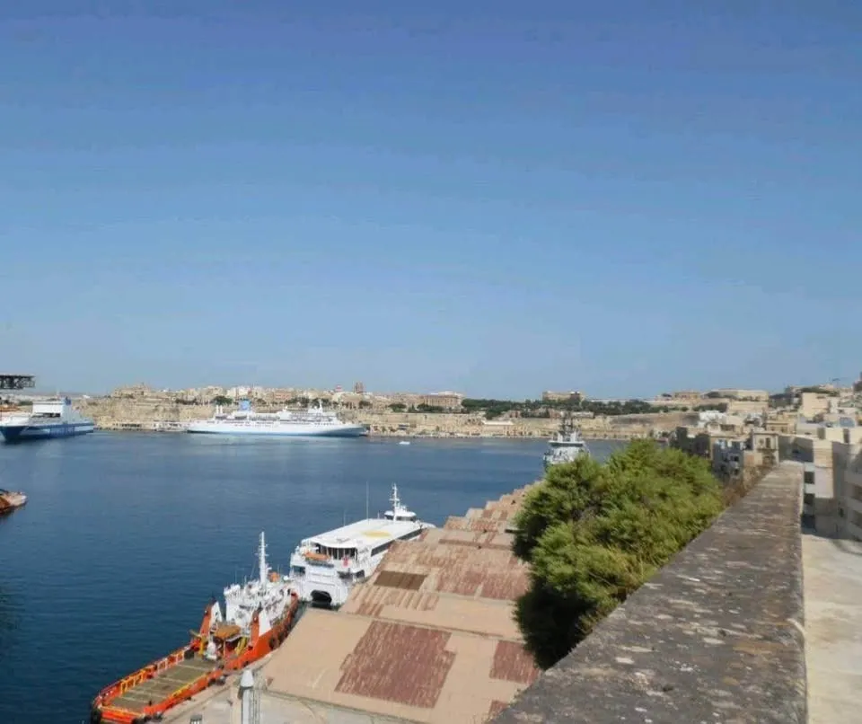 Senglea Bright Apartment