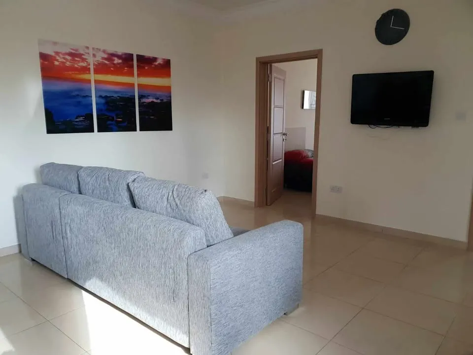 PENTHOUSE NEAR AIRPORT