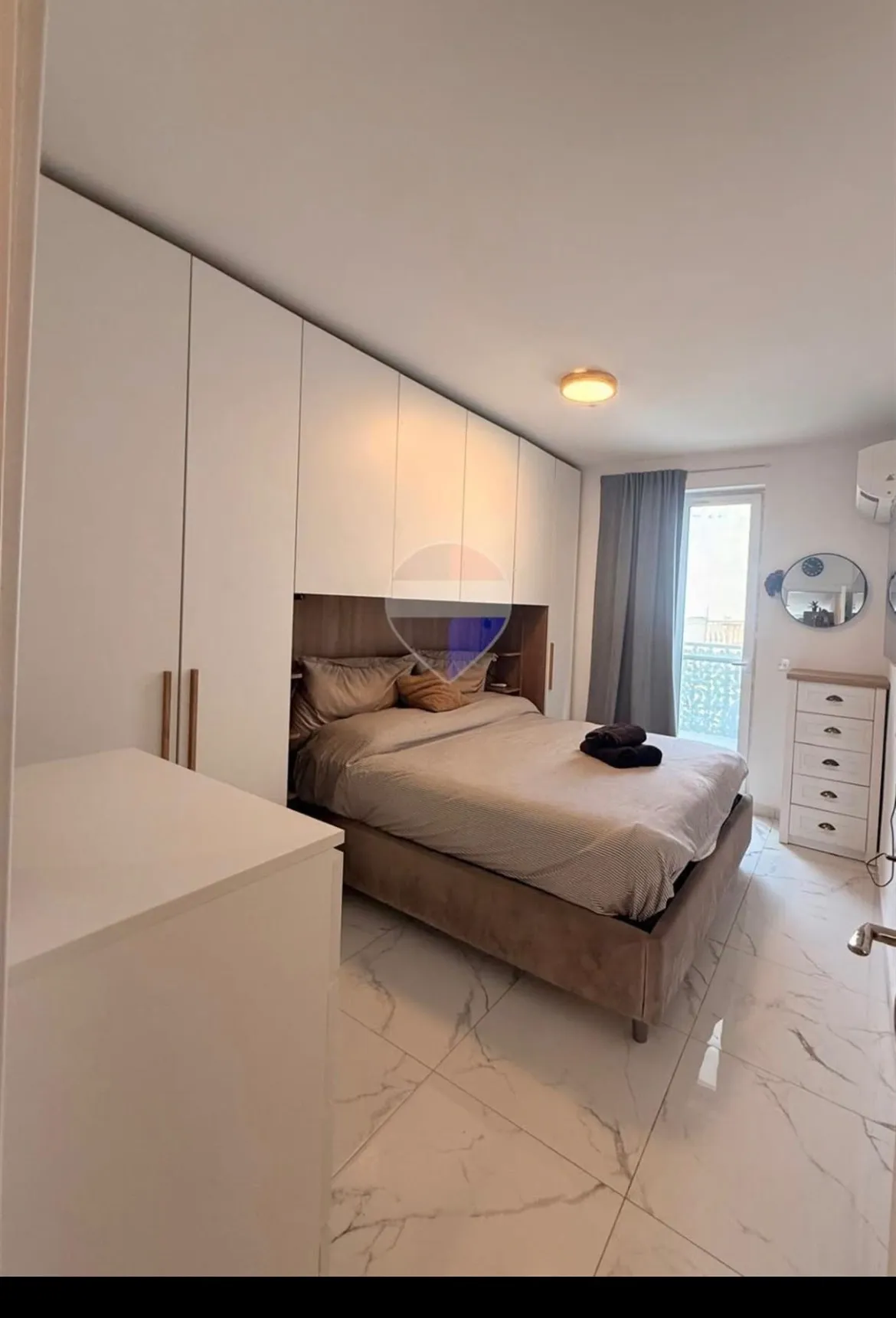 Stunning One Bedroom Apartment Pietà