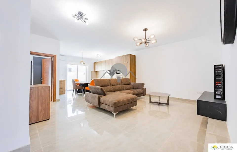 Swieqi 1 Double Bedroom Highly Finished Maisonette
