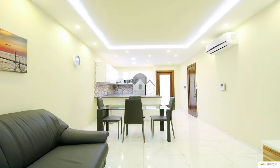 Stunning One Double Bedroom Apartment in Sliema