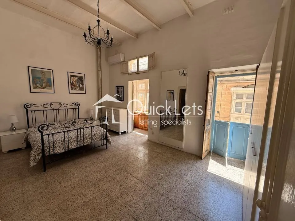 TIMELESS ELEGANCE HOUSE IN SLIEMA CLOSE TO FERRY