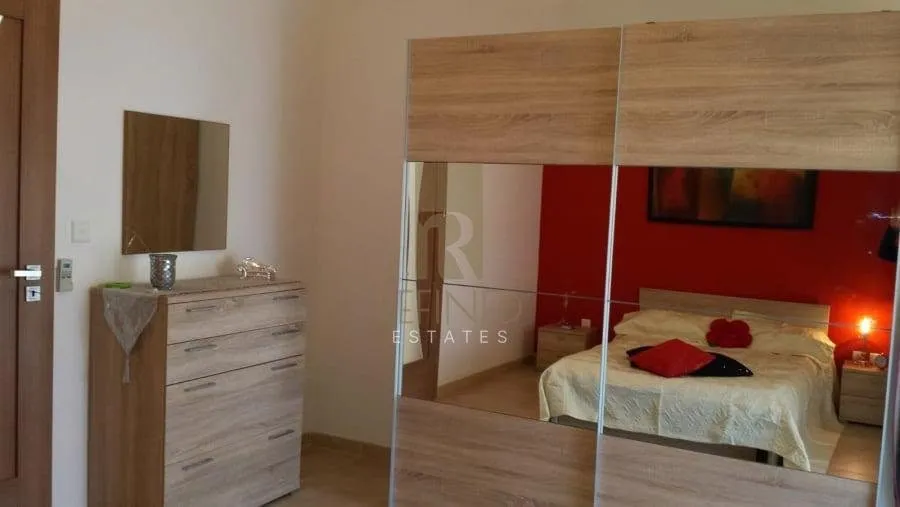 LPTH23397 1 Bedroom Apartment in Marsaskala