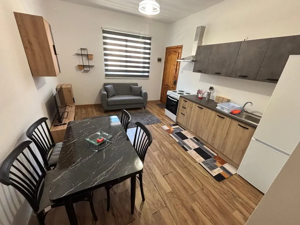 Newly Refurbished in MSCALA For LONG LET