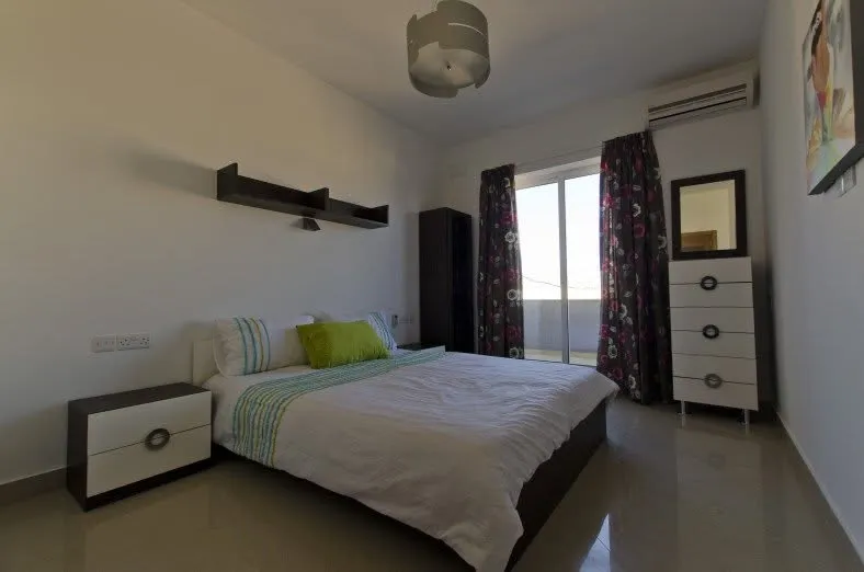ST PAUL BAY APARTMENT
