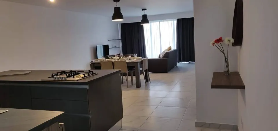 MSIDA MODERN APARTMENT SHARING UP TO 3