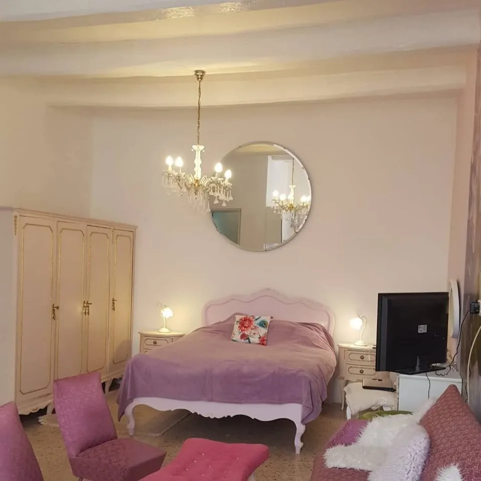 Studio apartment in Ħamrun