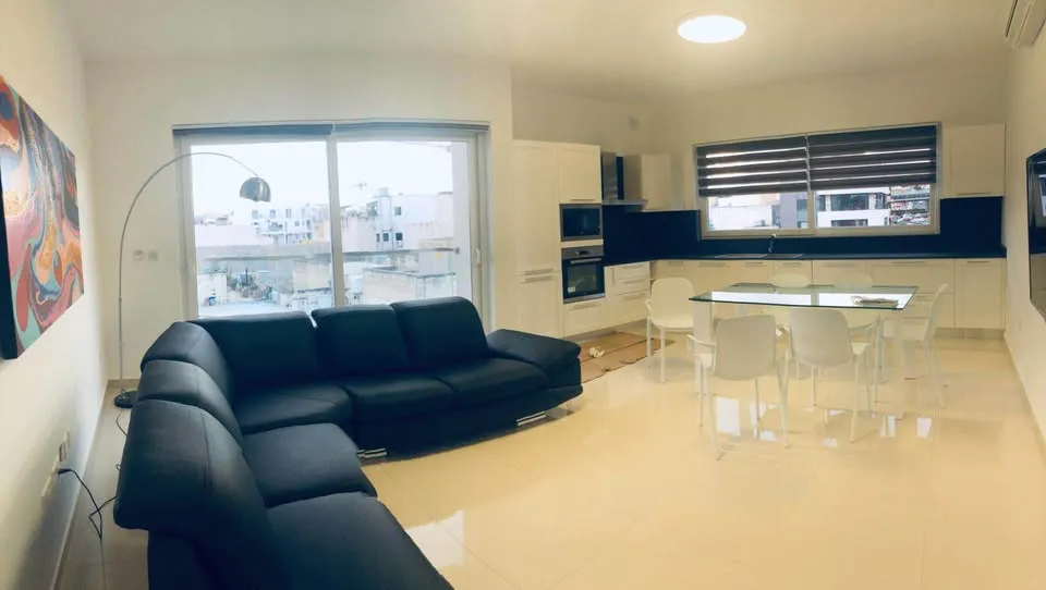 Gżira | Apartment for Rent