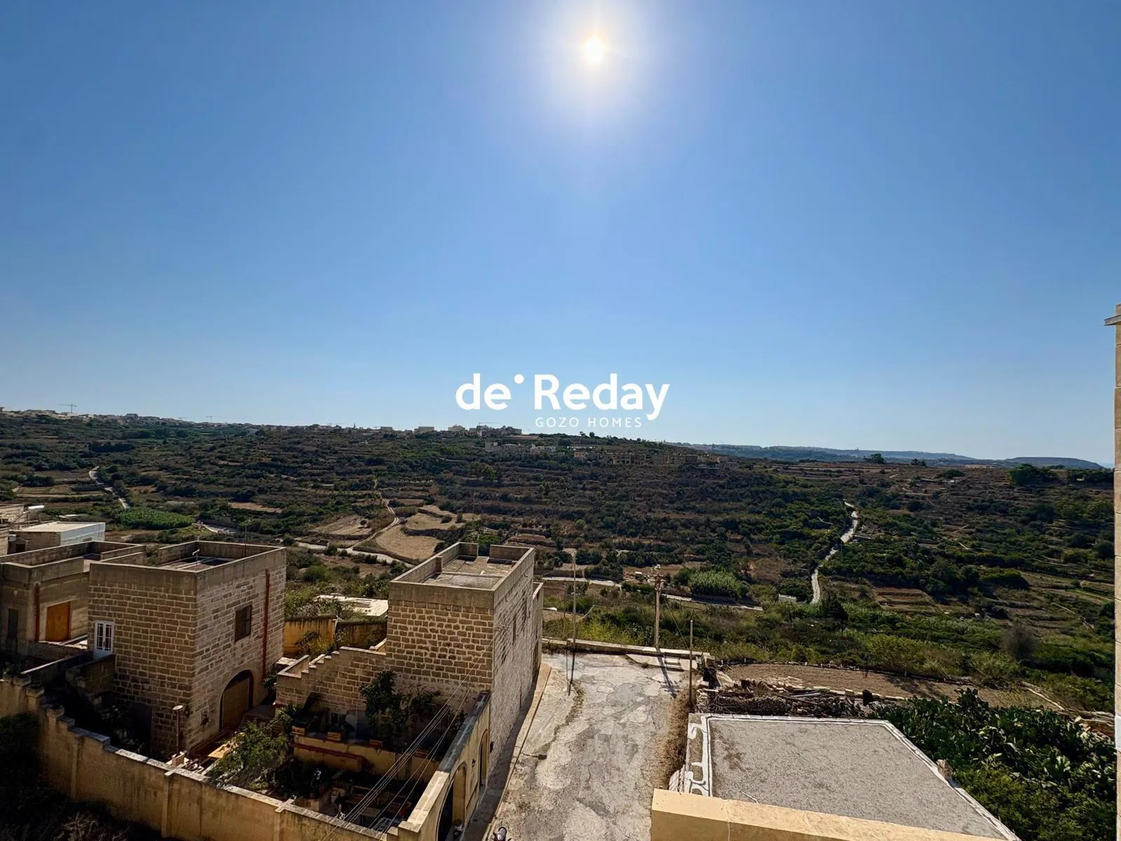 Studio Penthouse with Views in Nadur