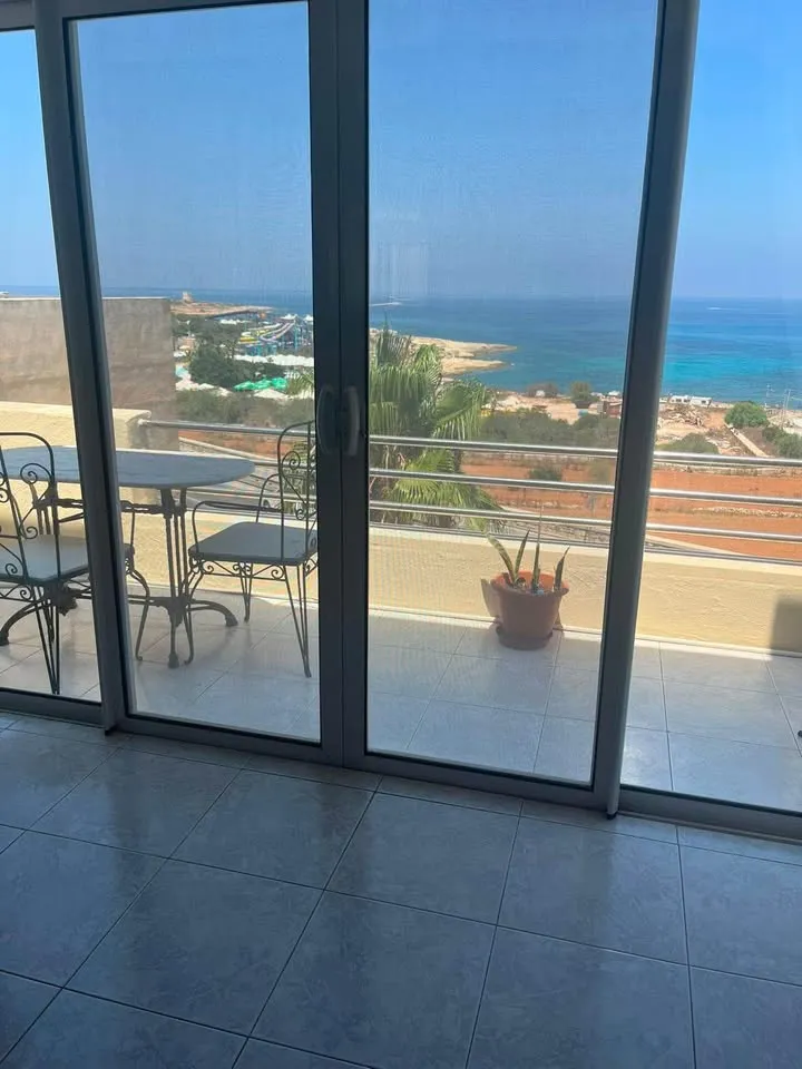 2 Bedroom + study Apartment with Sea Views – Bahar ic-Caghaq