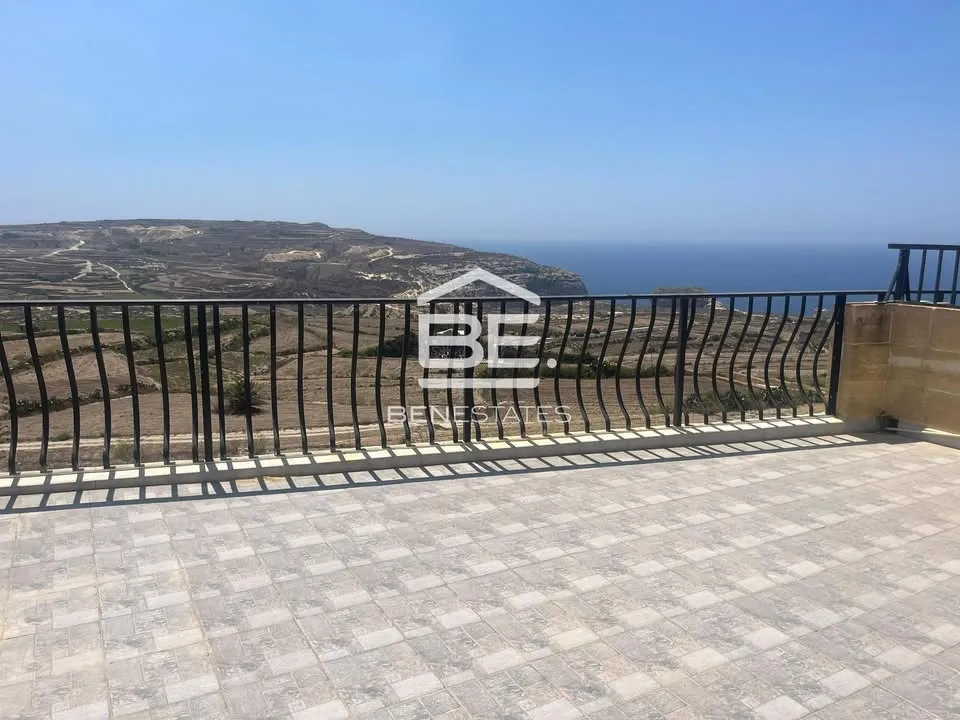 Spectacular Valley & Sea Views Penthouse in San Lawrenz