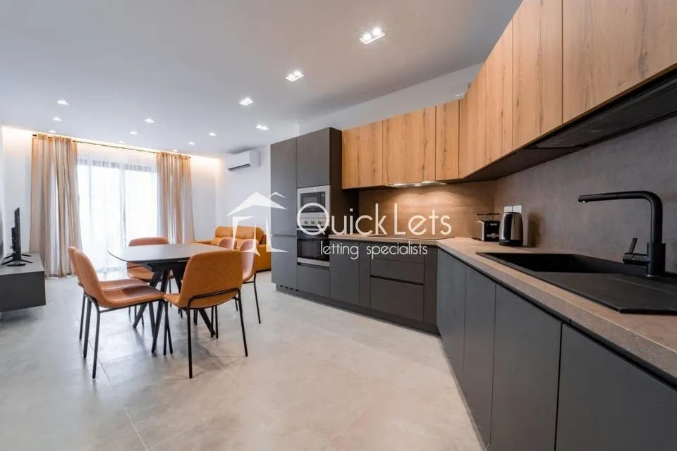 2-Bedroom Apartment in Ħal Safi