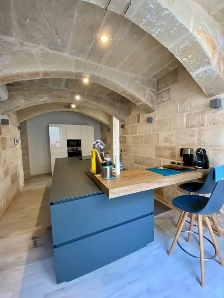 Highly furnished townhouse in Luqa
