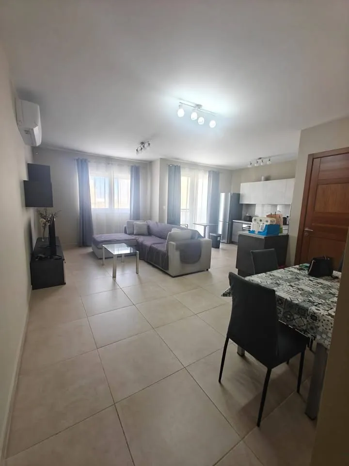 Modern 3-bedroom apartment in San Gwann