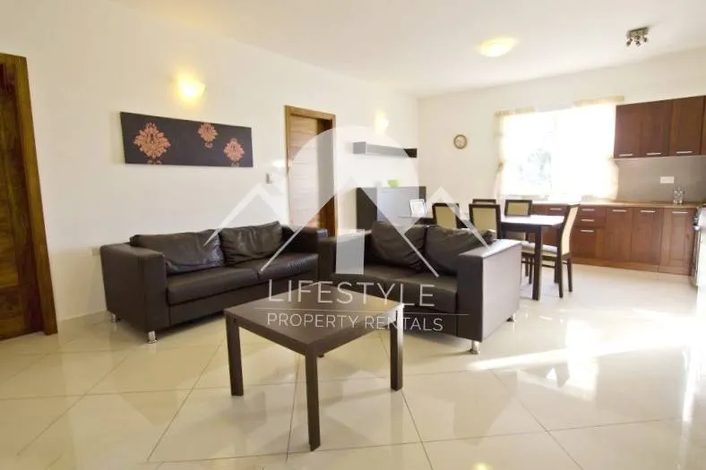Stunning Modern 3-Bedroom Apartment in Heart of Lija