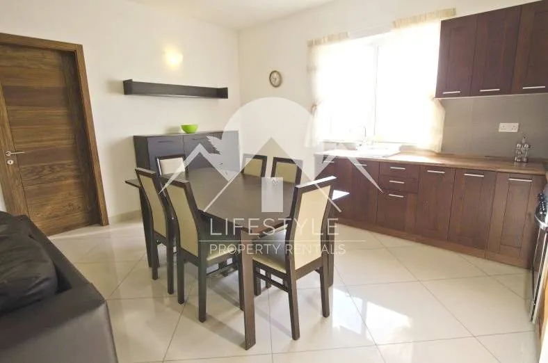 Stunning Modern 3-Bedroom Apartment in Heart of Lija