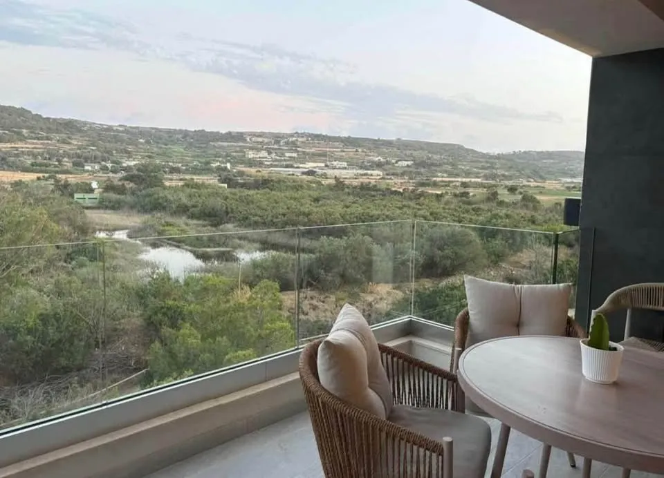 Modern 3 Bedroom Apartment in Xemxija