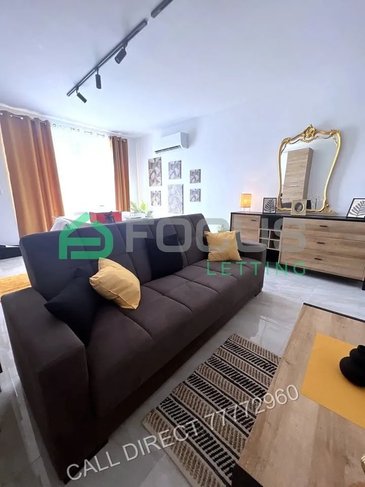 GZIRA LIVING WITH YOUR OWN TERRACE