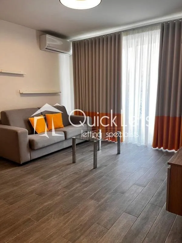 Two bedroom two bathroom apartment in San Ġiljan