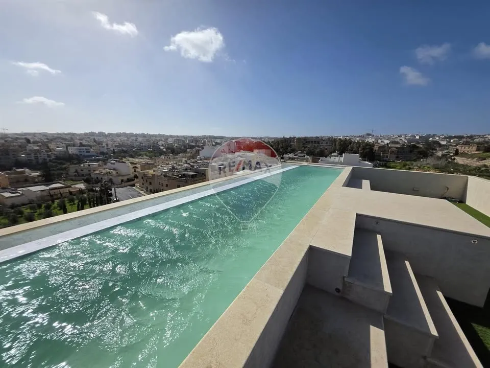 PEMBROKE - Duplex penthouse for rent - 3 Bedrooms - Private pool