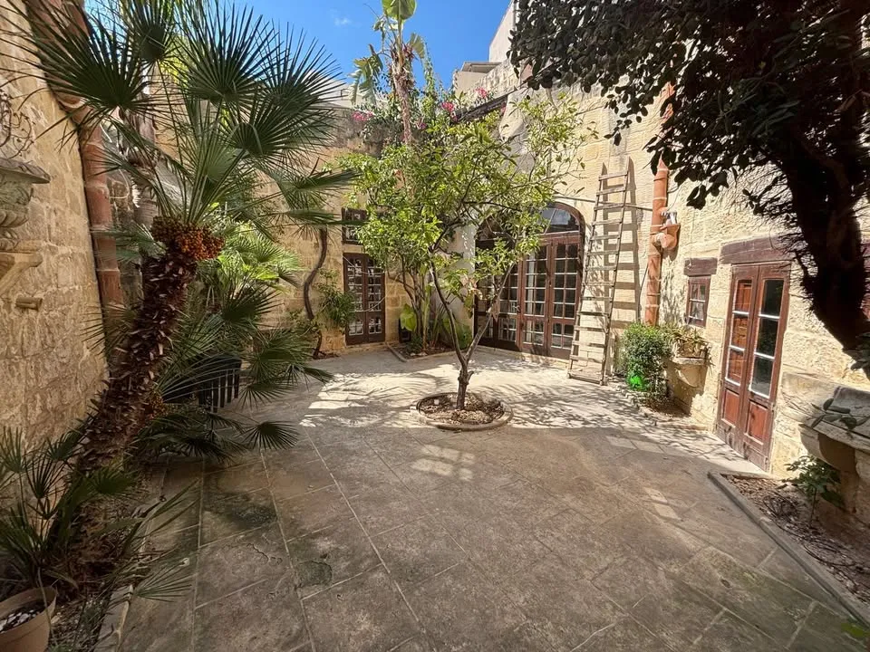 TRADITIONAL HOUSE OF CHARACTER – BIRKIRKARA