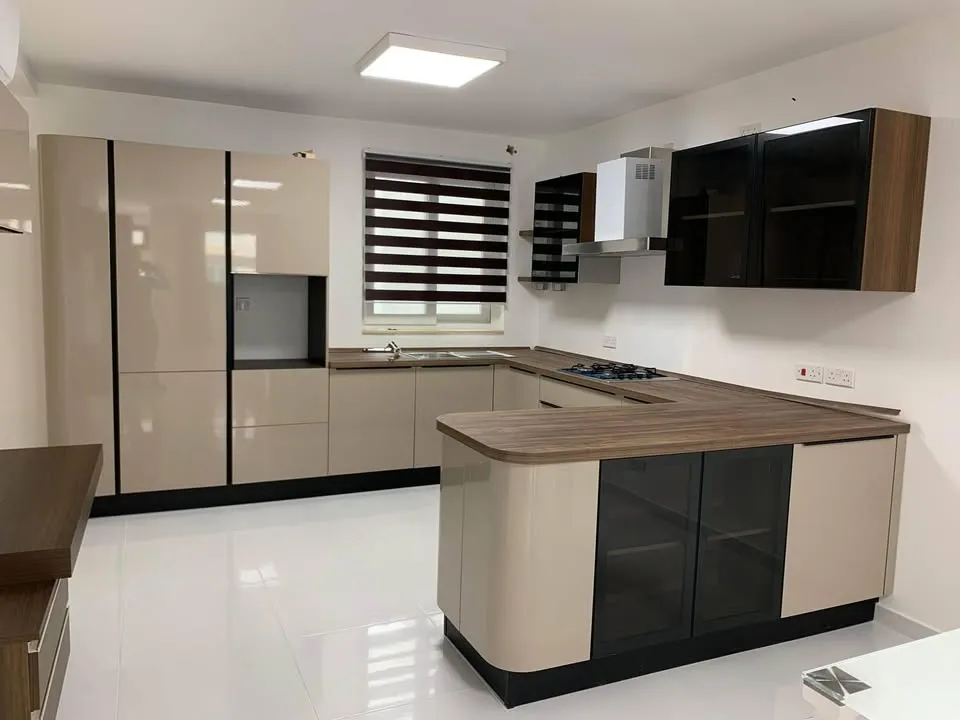 3 bedroom 2 bathroom modern maisonette with huge back yard for rent