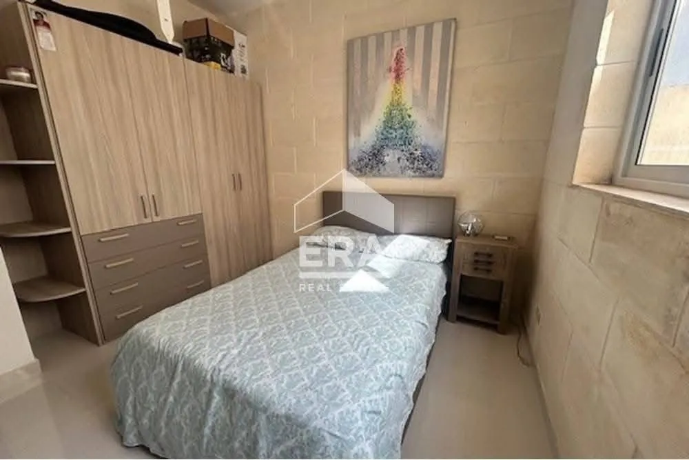 Cozy 3 Bedroom Apartment for Rent