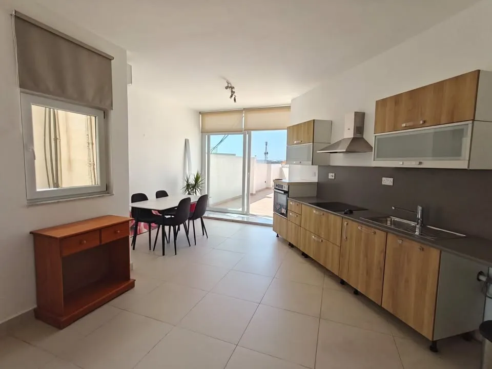 Modern 1 bedroom & 1 bathroom penthouse in Santa Venera