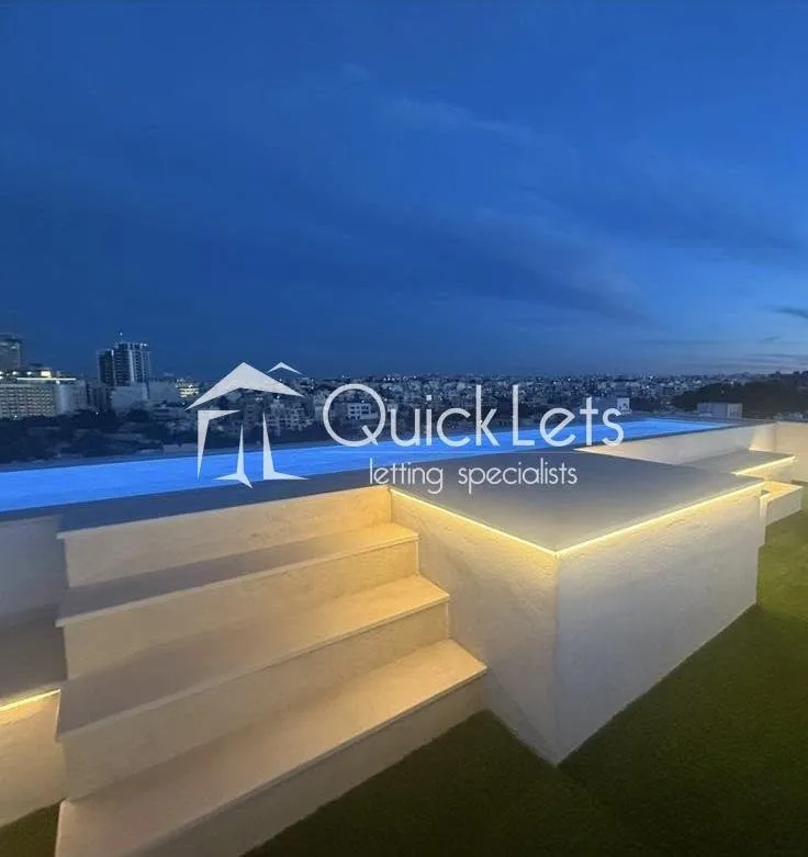 PEMBROKE | ULTRA-MODERN DUPLEX PENTHOUSE