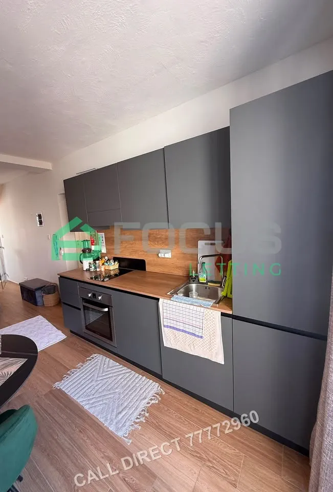 Live Just 100m From Sliema Seafront