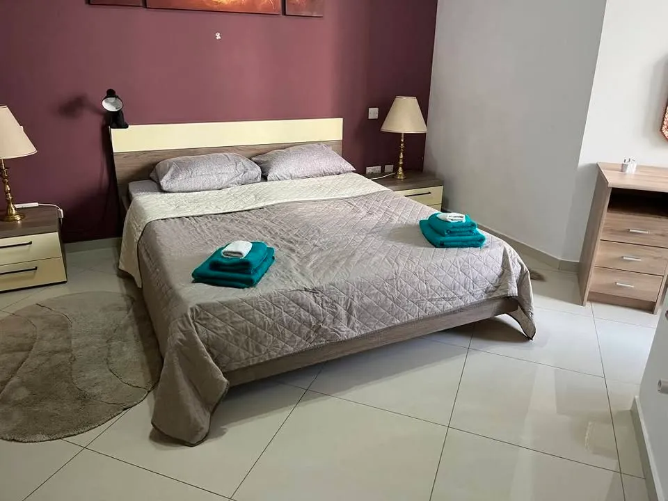 3 bedroom 2 bathrooms apartment in Swieqi