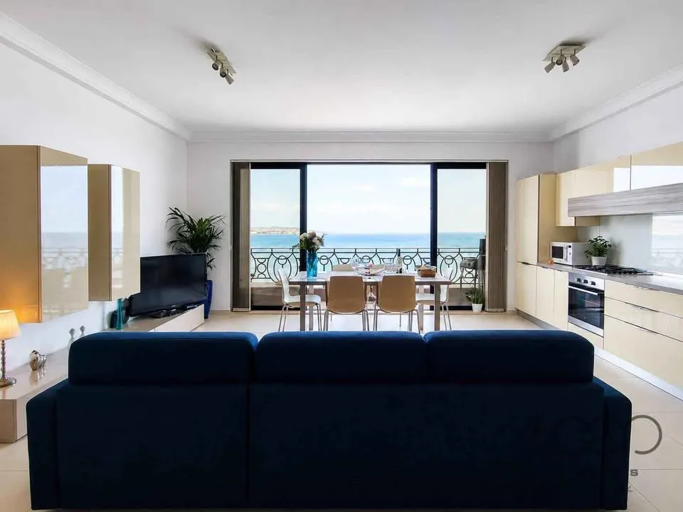 Bugibba - Seafront 2 Bedroom Apartment