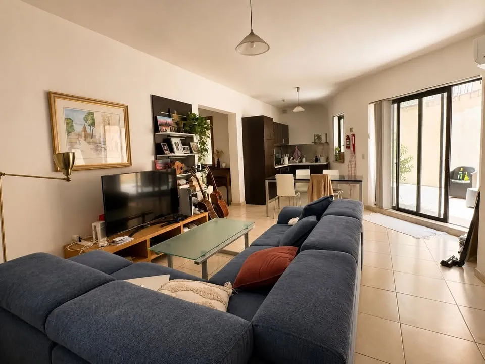 SPACIOUS 2-BEDROOM MAISONETTE WITH HUGE PRIVATE TERRACE – BELLAVISTA, SAN ĠWANN
