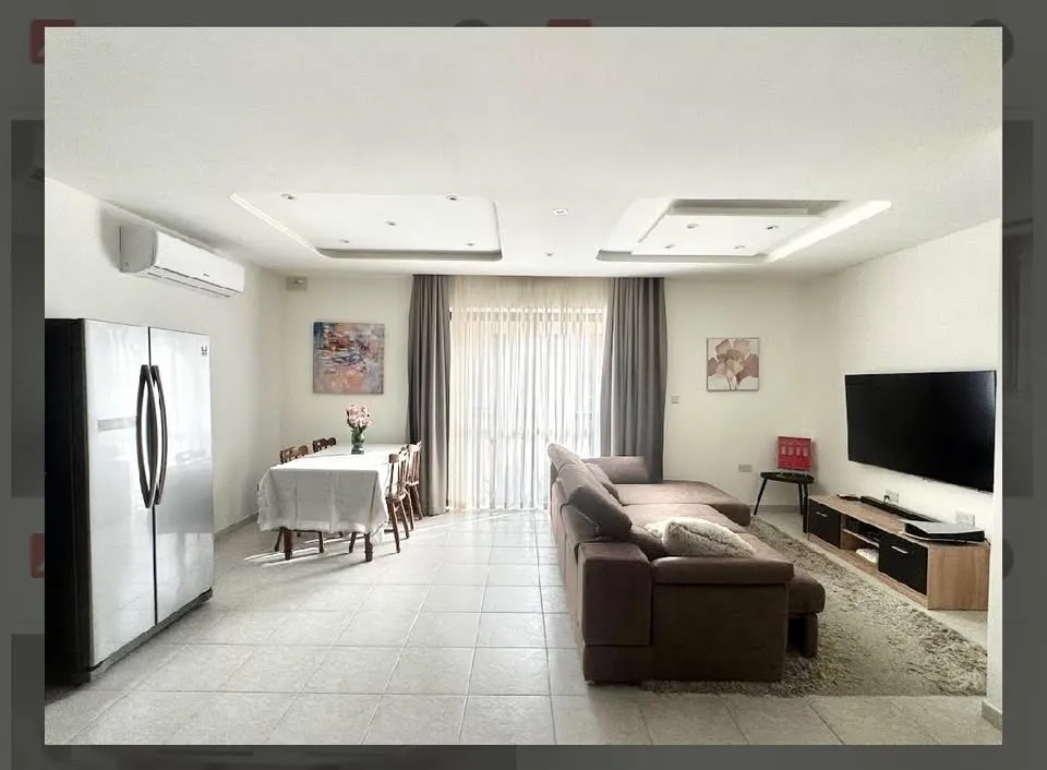 Qawra Modern Apartment : Large n Spacious