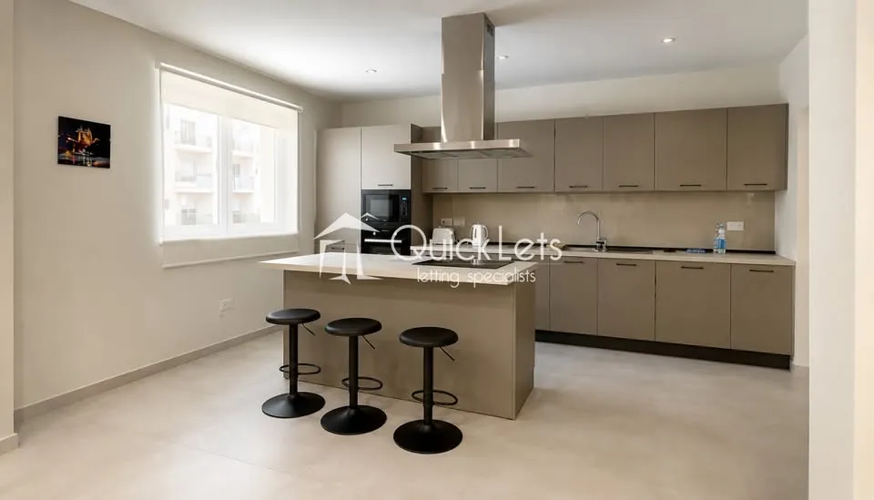3-Bedroom Apartment in Swieqi