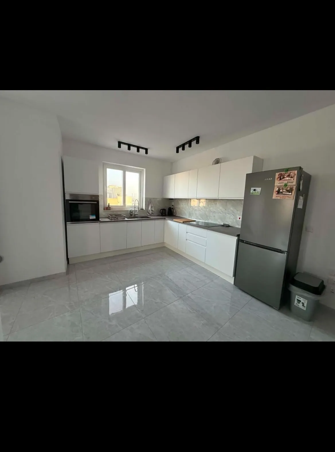 Direct from owner: Bright, modern, new apartment with stunning 180° open views in Marsaxlokk