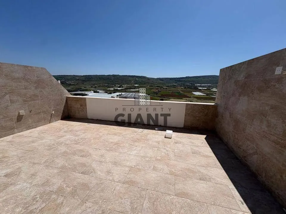 2 Bedroom Penthouse in Mġarr