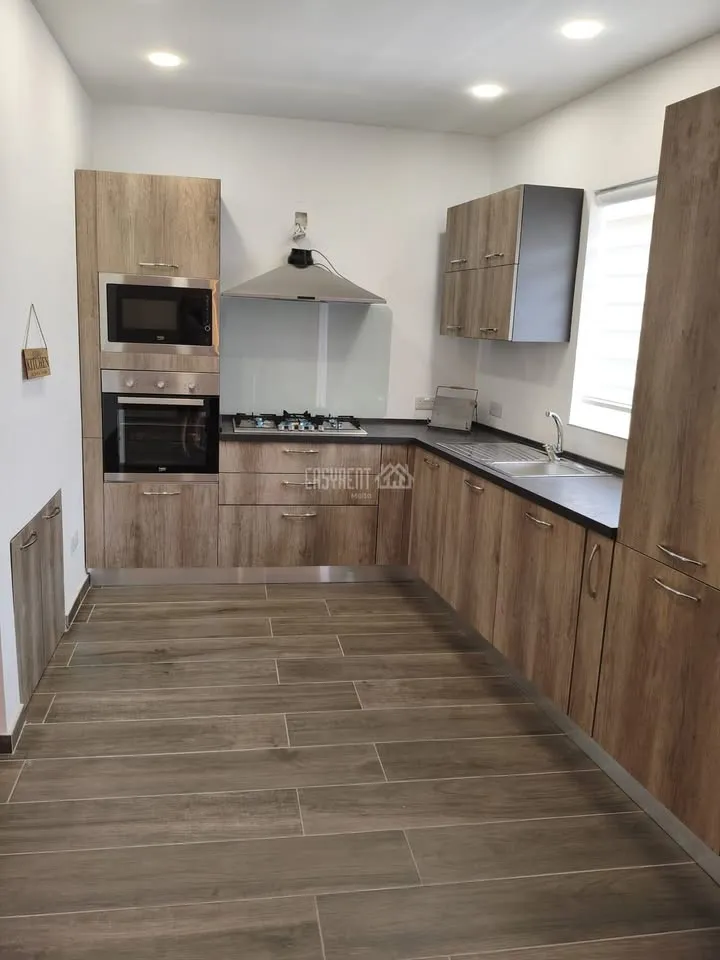 SAFI | 3 BEDROOM APARTMENT | €1,500/MONTH