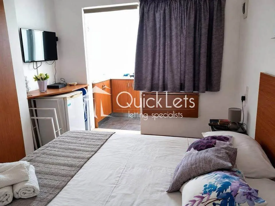 ST. JULIANS STUDIO APARTMENT