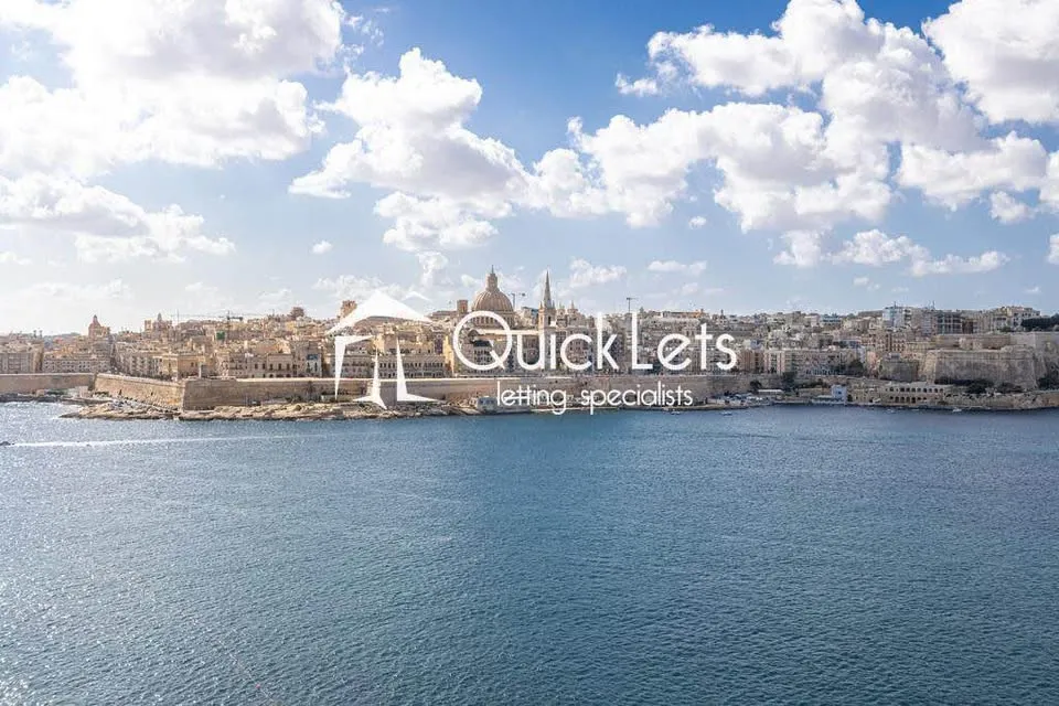LUXURY LIVING AT ITS FINEST — TIGNÉ