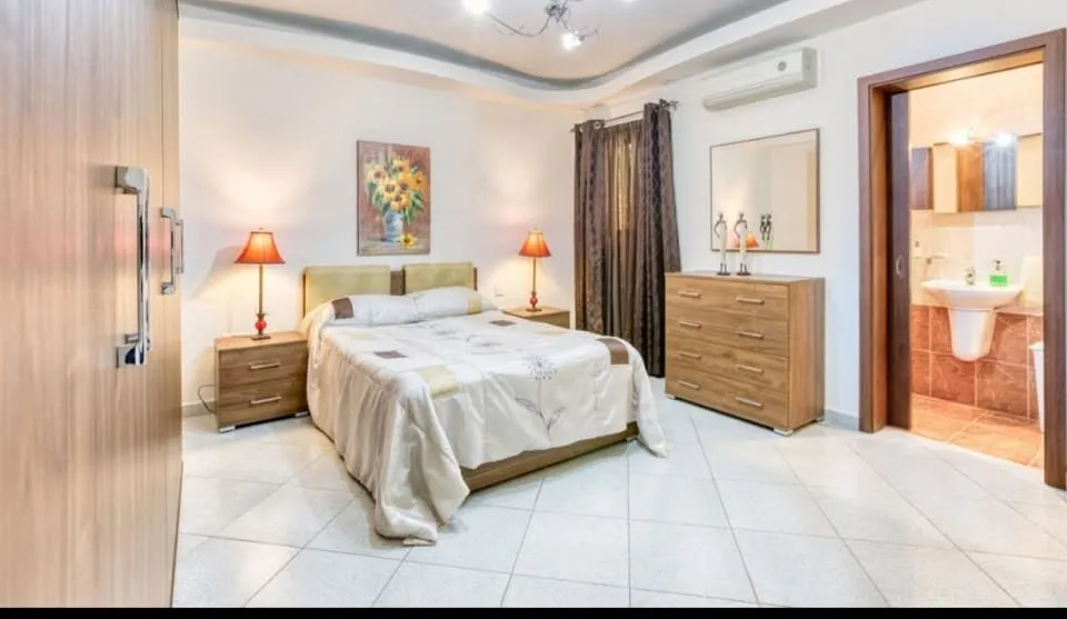 3 bedroom apartment in Birżebbuġa