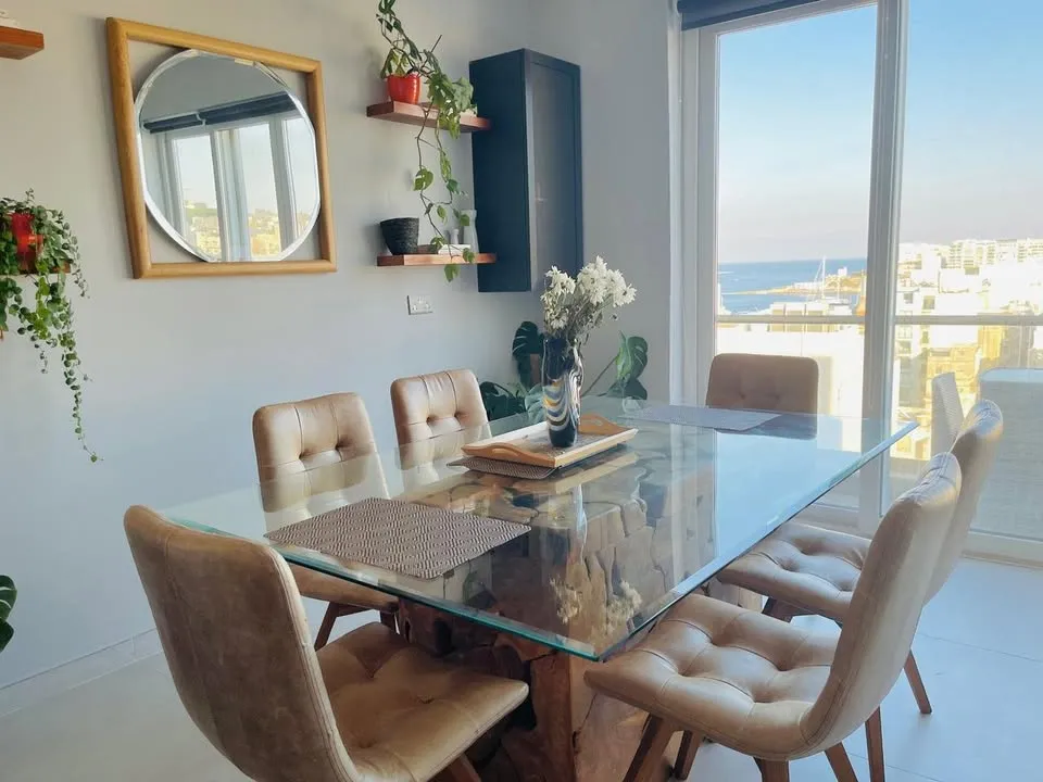 ST JULIANS APARTMENT
