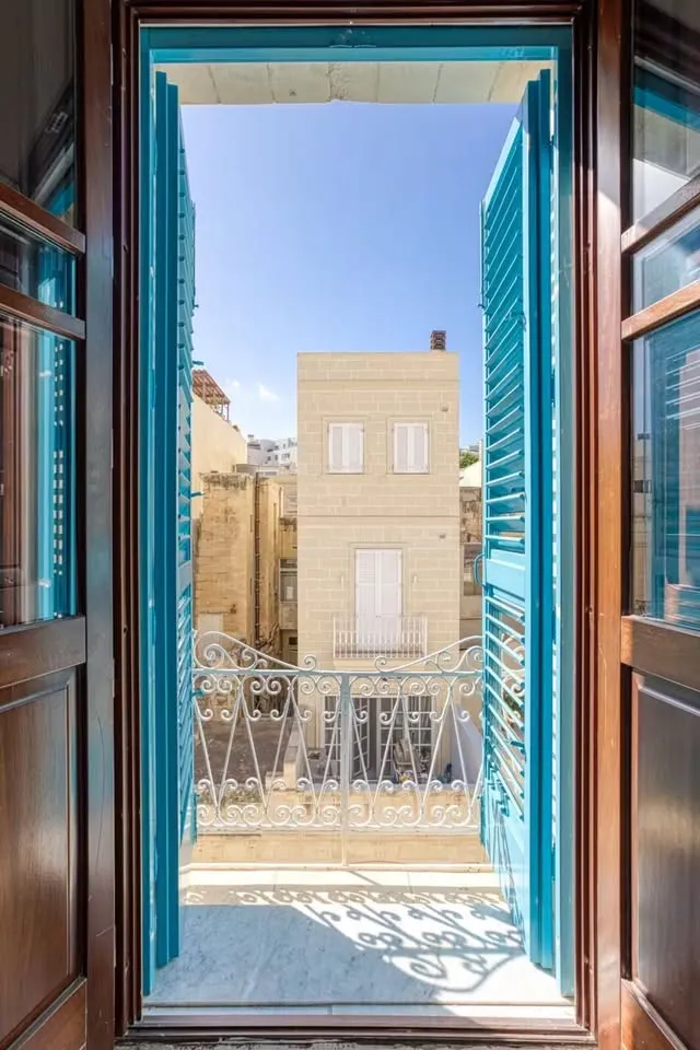 SLIEMA DUPLEX STUDIO – 6 MONTHS ONLY