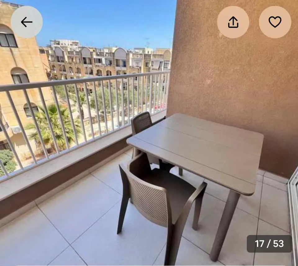 Modern apartment in Qawra